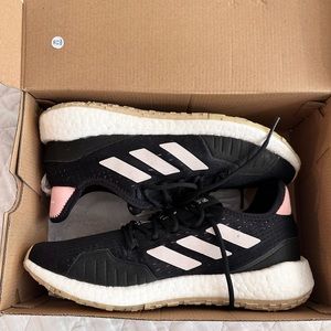 NWT Pulseboost HD Adidas women's shoes size 9.5